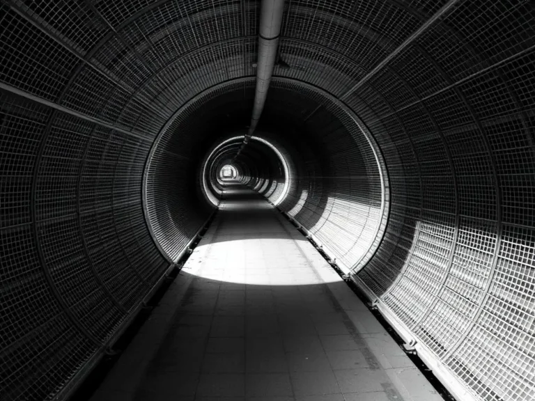 Constraint Tunnel Dream Meaning: Unlocking the Secrets of Confined Spaces